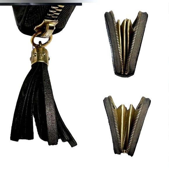 Authentic‼️ Gucci SOHO zippy wallet black Ladies. GG logo. - Picture 6 of 10